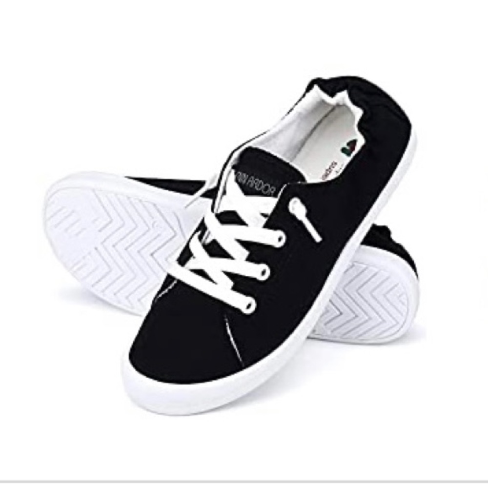 New- JENN ARDOR women’s low top slip on sneakers(black)